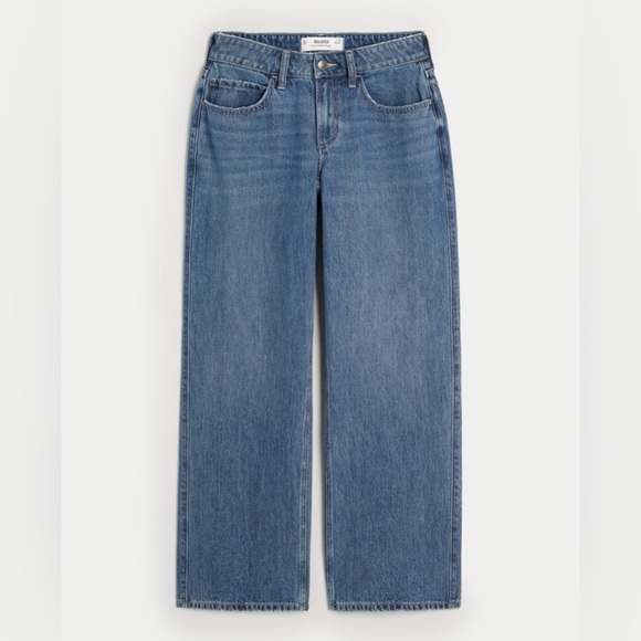 Curvy Mid-Rise Medium Wash Baggy Jeans
Hollister - Picture 4 of 8